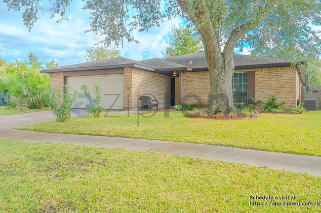 10431 Odessa Dr in Sugar Land, TX - Building Photo - Building Photo