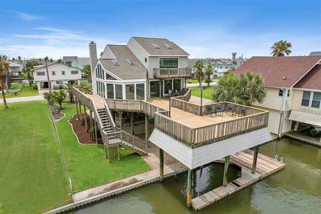 21812 Frio Dr in Galveston, TX - Building Photo - Building Photo