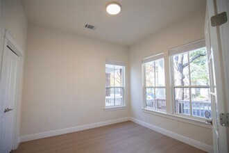 1913 Littlefield St in Austin, TX - Building Photo - Building Photo