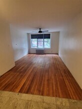 30-35-3049 49th St in Queens, NY - Building Photo - Building Photo