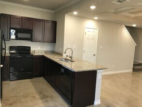 8315 Breezy Cv in Selma, TX - Building Photo - Building Photo