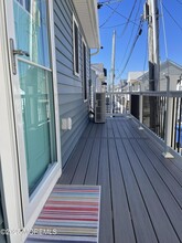 102 W Tide Way in Lavallette, NJ - Building Photo - Building Photo