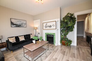 2106 Pogue Ave in Cincinnati, OH - Building Photo