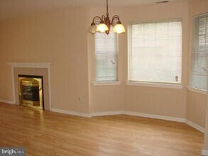 2705 Brookhaven Dr in Yardley, PA - Building Photo - Building Photo