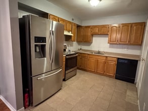 108B Chaucer Rd in Mount Laurel, NJ - Foto de edificio - Building Photo