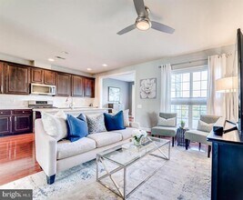 20637 Erskine Terrace in Ashburn, VA - Building Photo - Building Photo