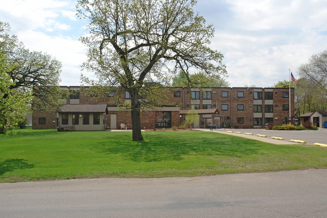 The Oaks in Princeton, MN - Foto de edificio - Building Photo