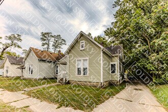 1309 W Jackson St in Muncie, IN - Building Photo - Building Photo