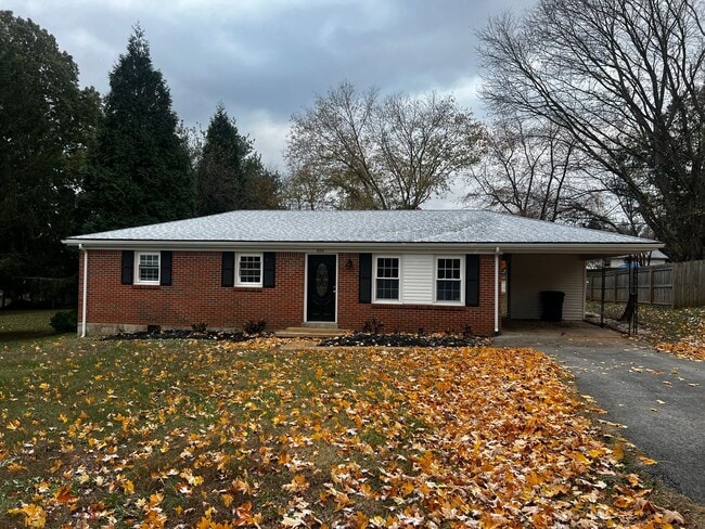 824 Strawberry Ln in Franklin, KY - Building Photo - Building Photo