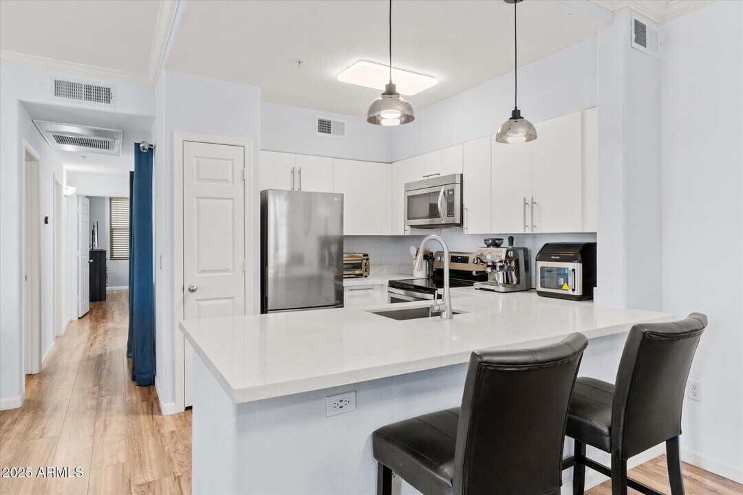 20100 N 78th Pl in Scottsdale, AZ - Building Photo