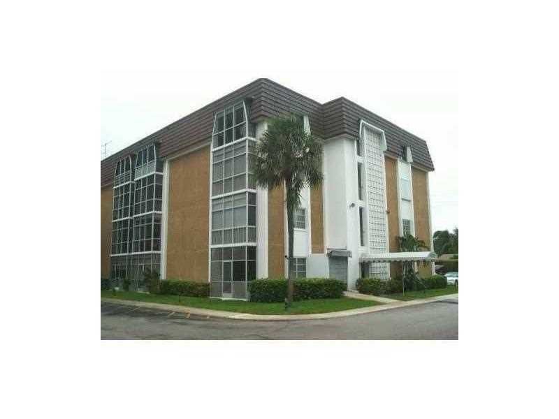 2970 NE 16th Ave-Unit -A in Oakland Park, FL - Building Photo