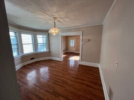 15 Ross St, Unit 15 in Kingston, PA - Building Photo