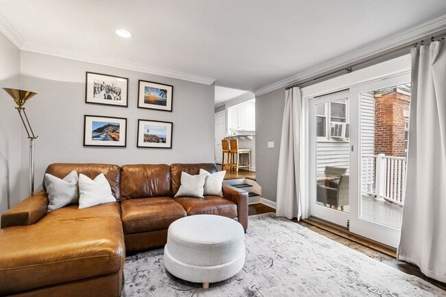 12 Mystic St, Unit 3 in Boston, MA - Building Photo - Building Photo