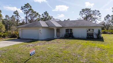 7625 Minardi St in North Port, FL - Building Photo - Building Photo