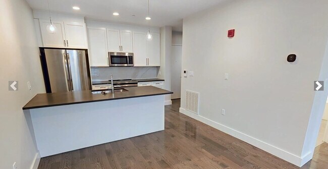 434 McGrath Hwy in Somerville, MA - Building Photo - Building Photo