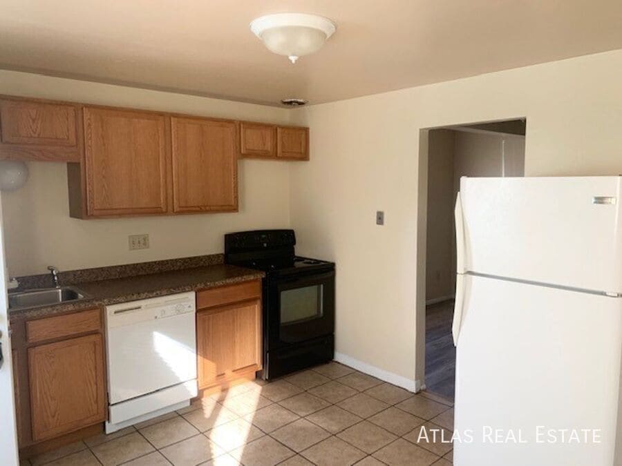 2707 N Chestnut St in Colorado Springs, CO - Building Photo