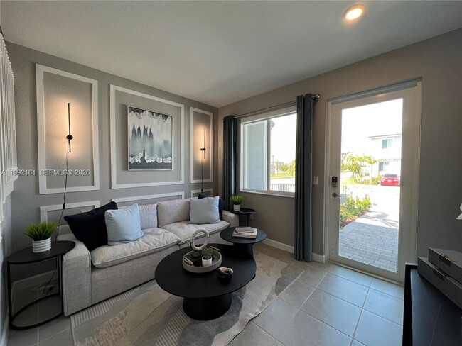 680 SE 13th Ct in Homestead, FL - Building Photo - Building Photo