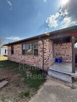 5 W Farrall St in Shawnee, OK - Building Photo
