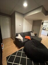 18 Old Neck Ct in Manorville, NY - Building Photo - Building Photo