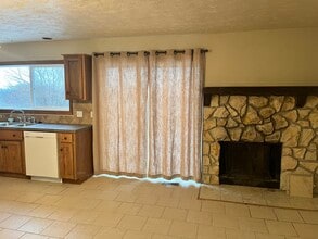 13803 Greenfield Rd in Omaha, NE - Building Photo - Building Photo