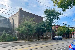 1233 Queen Street East in Toronto, ON - Building Photo