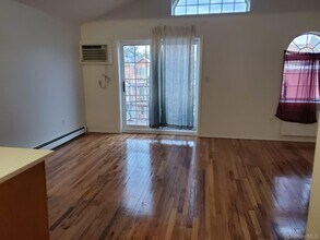 94-86 218th St in Queens, NY - Building Photo - Building Photo