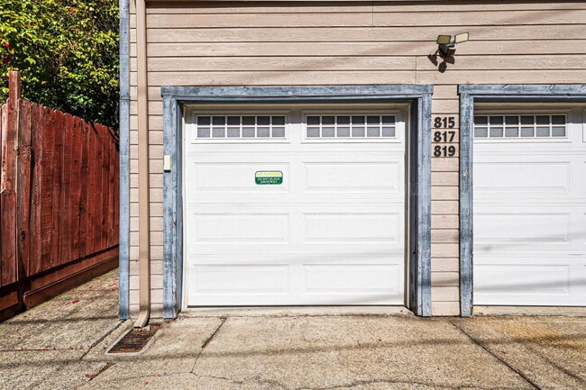 815 E 28th St in Oakland, CA - Building Photo - Building Photo
