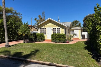 419 43rd St in West Palm Beach, FL - Foto de edificio - Building Photo