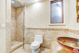 219 S Willaman Dr in Beverly Hills, CA - Building Photo - Building Photo