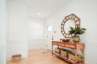 88 Summer St in New Canaan, CT - Building Photo - Building Photo