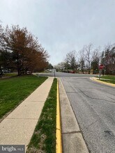 12211 Stevenson Ct, Unit 12211 in Woodbridge, VA - Foto de edificio - Building Photo