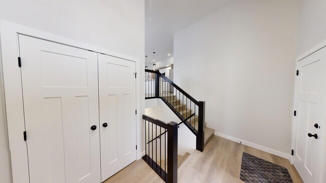 10505 133 Ave in Grande Prairie, AB - Building Photo - Building Photo