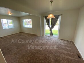 4041 Little Moon Trail in Laramie, WY - Building Photo - Building Photo