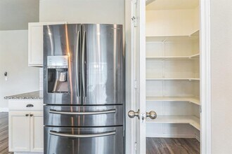 108 Leona River Trl in Hutto, TX - Building Photo - Building Photo