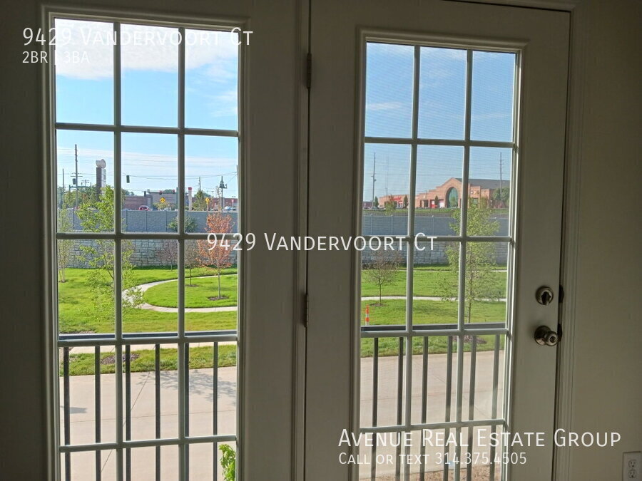 9429 Vandervoort Ct in Sappington, MO - Building Photo