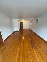 7827 S Ridgeland Ave, Unit 1 in Chicago, IL - Building Photo - Building Photo