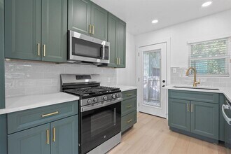 1503 E 2nd St in Austin, TX - Building Photo - Building Photo