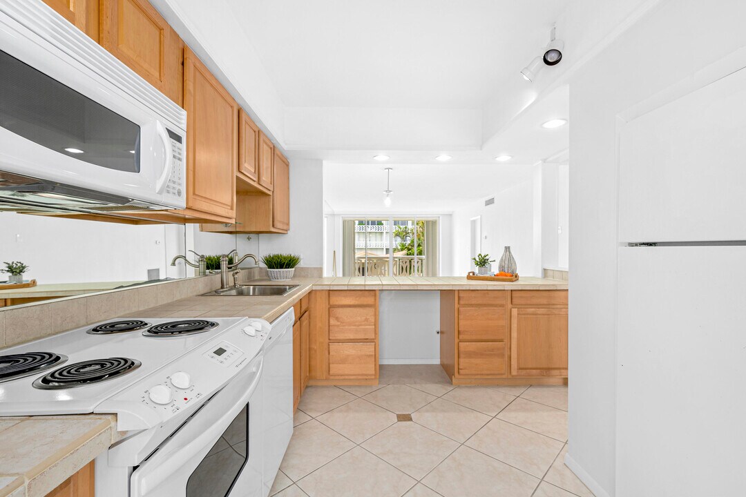 2720 S Ocean Blvd-Unit -222 in Palm Beach, FL - Building Photo