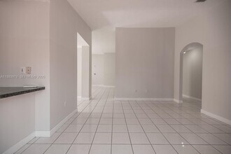 1065 NW 131st Ave in Miami, FL - Building Photo - Building Photo