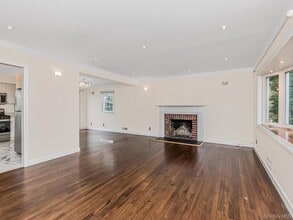 42 Tower Hill Dr in Port Chester, NY - Building Photo - Building Photo