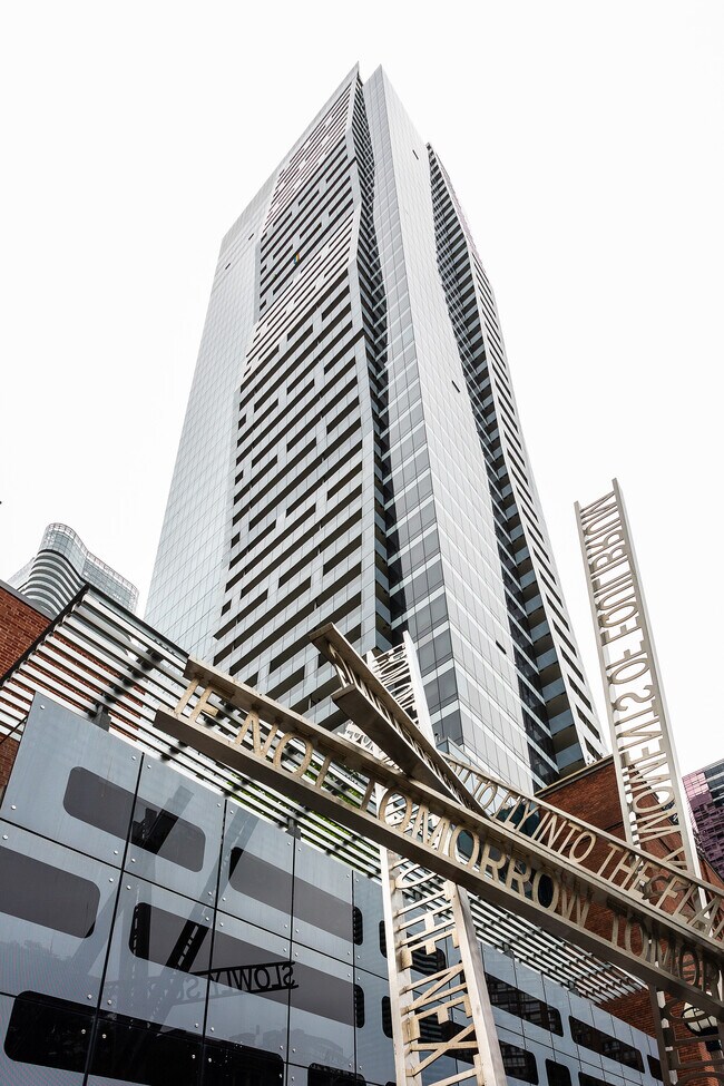 5 St Joseph St in Toronto, ON - Building Photo - Building Photo