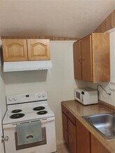6615 Sheldon Rd in Tampa, FL - Building Photo - Building Photo