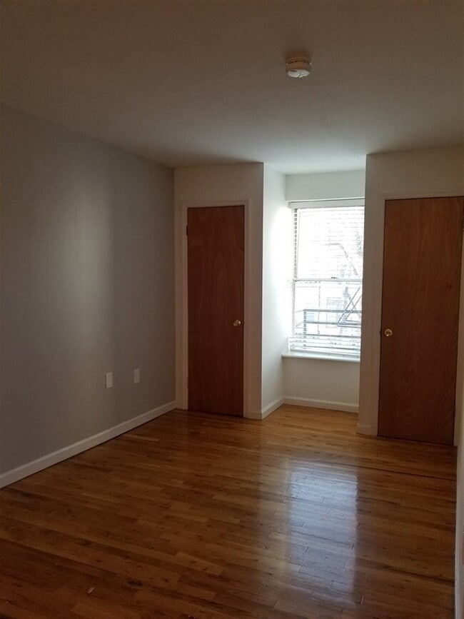 128 Garden St in Hoboken, NJ - Building Photo - Building Photo