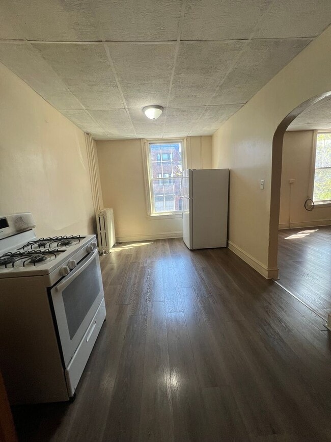 114 S Queen St in Lancaster, PA - Building Photo - Building Photo