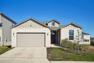 7041 Hayes Horizon in Live Oak, TX - Building Photo - Building Photo