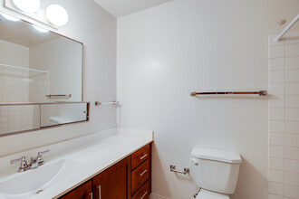 Holiday Acres Apartments in West St. Paul, MN - Building Photo - Interior Photo