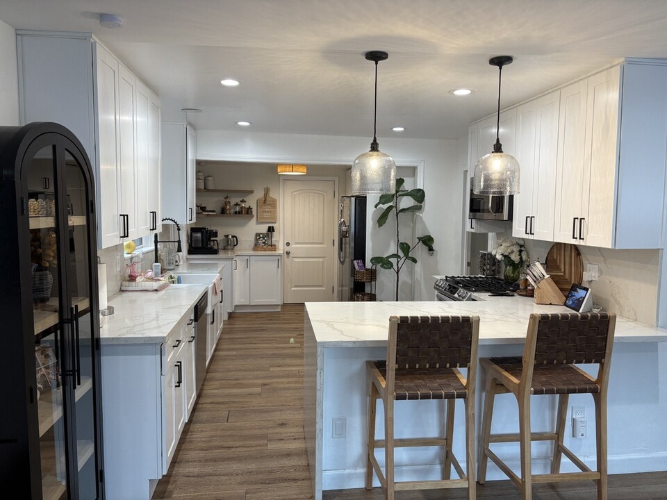 7025 Melody Ln in La Mesa, CA - Building Photo