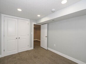 4457 W Walter Way in West Valley City, UT - Building Photo - Building Photo