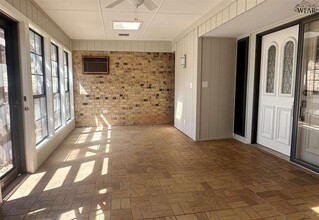 1908 Club View St in Wichita Falls, TX - Building Photo - Building Photo