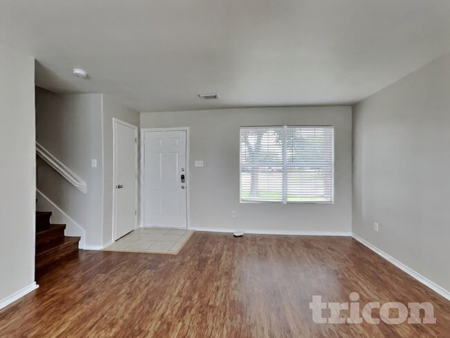 5521 Rio Alamo St, Unit 6-103 in Rosharon, TX - Building Photo - Building Photo